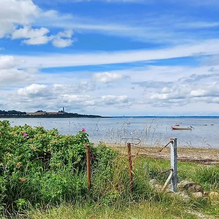 6 Person In Jaegerspris-by Traum